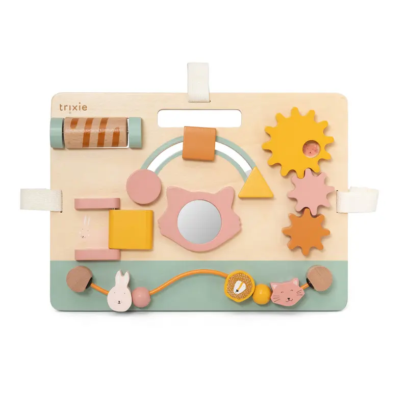 Activity-Board "Mrs. Cat"