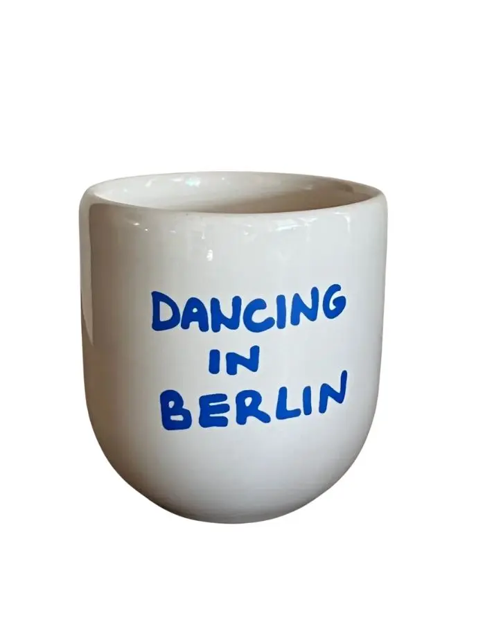 Becher I Dancing in Berlin