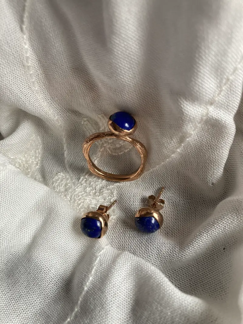 BLOSSOM Ring und Ohrstecker im Set Small - Gold mit Lapislazuli