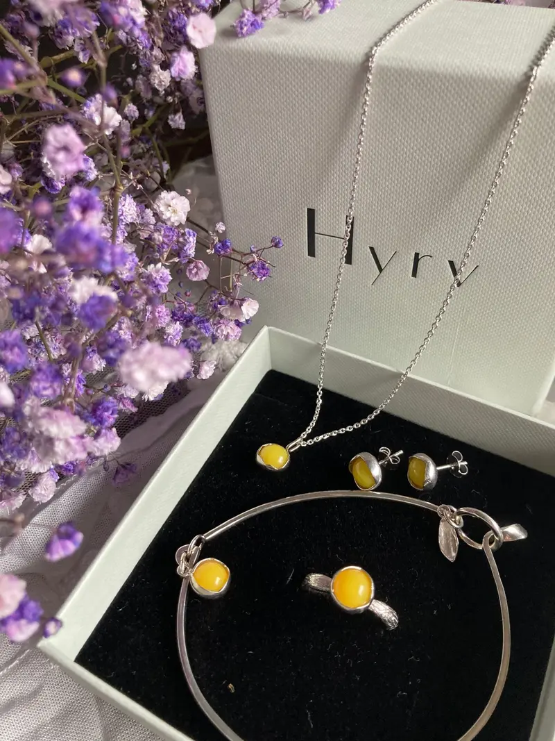 BLOSSOM - Silberschmuck im großen Set mit gelbem Bernstein