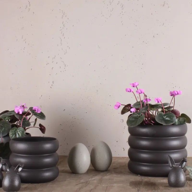 Blumentopf MUD schwarz