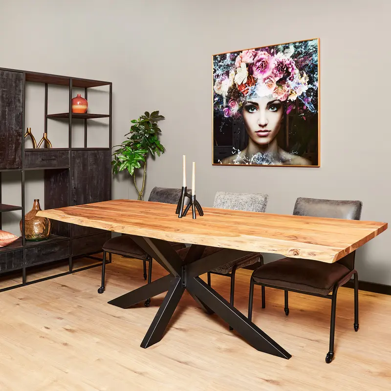 Esszimmertisch – Live Edge Design, Akazienholz Massiv, Metall Matrixgestell | Starfurn