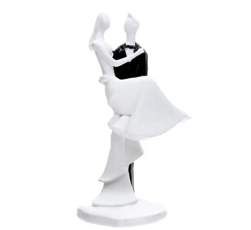 Figur Bräutigam trägt Braut schwarz weiß 14cm