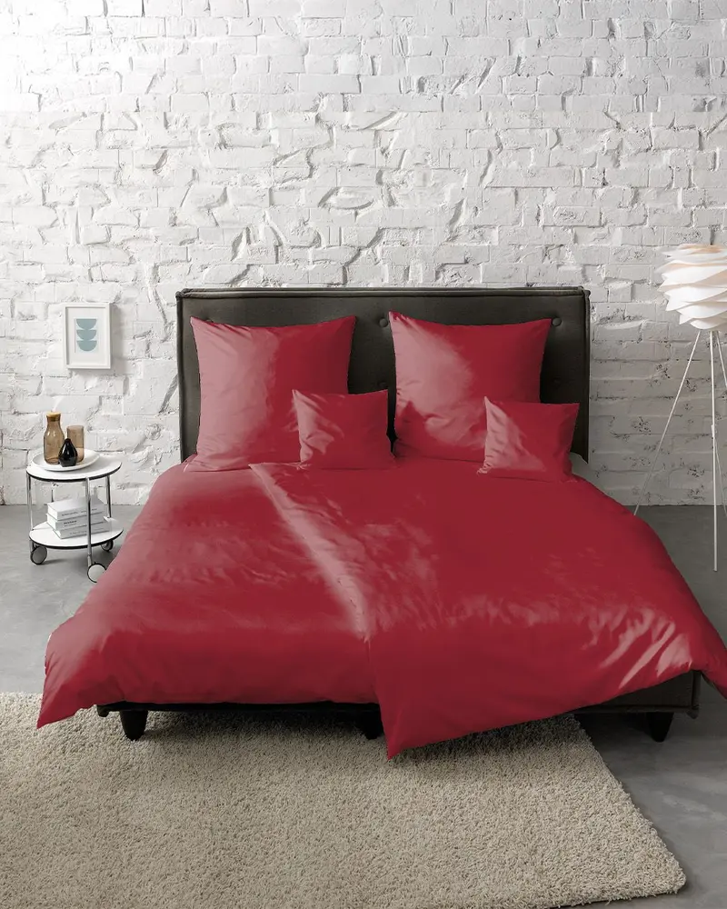 fleuresse Mako-Satin Bettwäsche Colours Uni 135x200 bordeaux