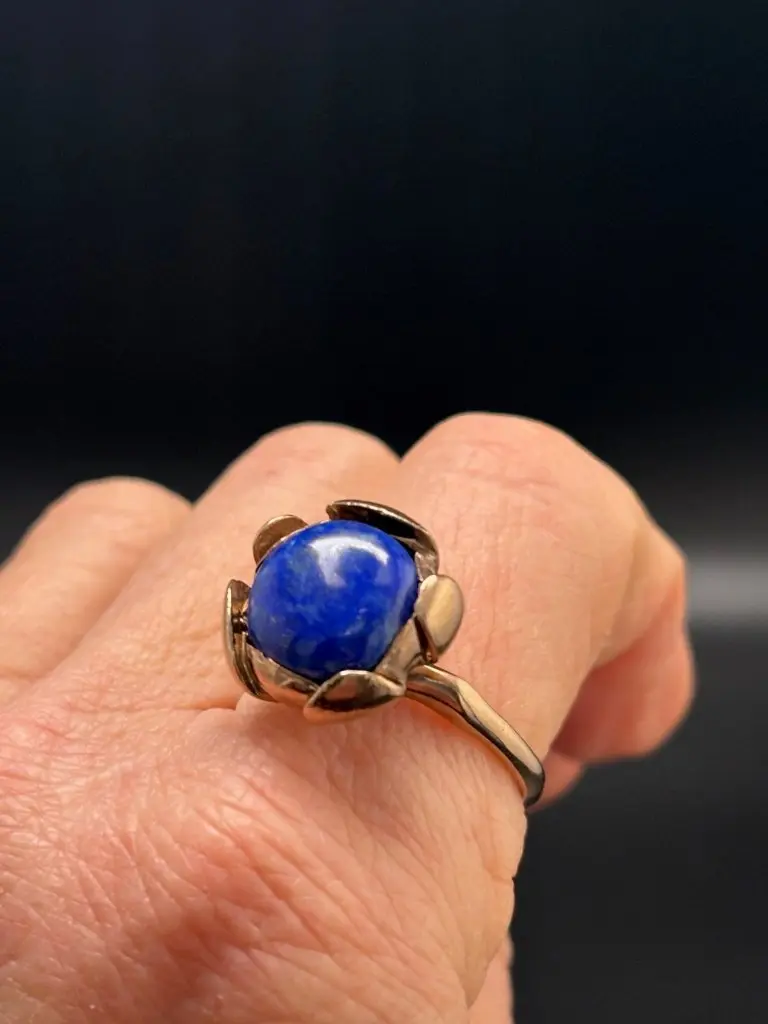 Großer BLOSSOM-Ring mit Lapislazuli, Silber vergoldet