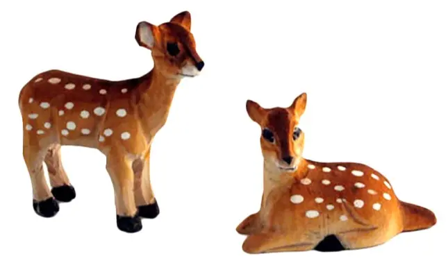 Handgeschnitzte Rehe im 2er Set aus Holz ca. 7x4 cm bemalt