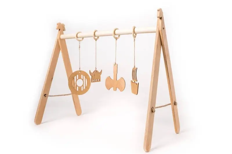 Holz-Spieltrapez fürs Baby