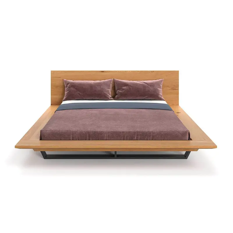 Industrial Bett Nova aus massiver Eiche und Metall