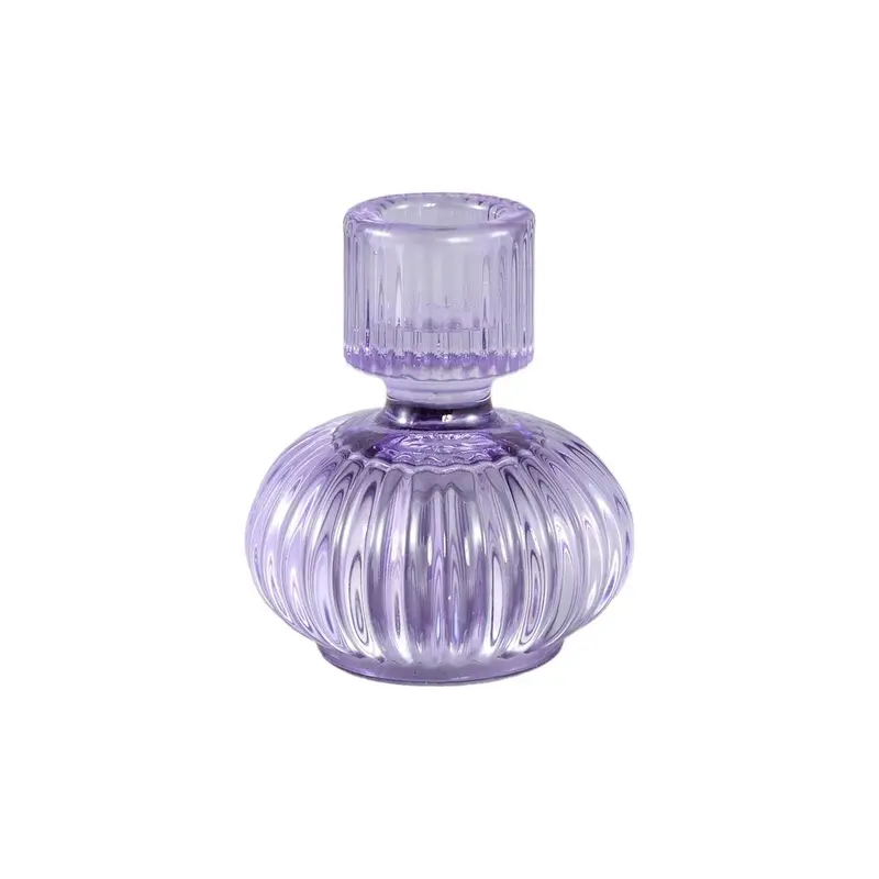 Kerzenhalter – Geripptes Glas, Transparente Optik, Runde Rillenform – Lila | PTMD