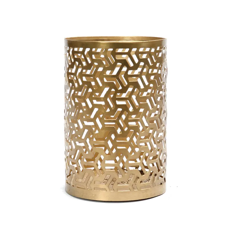 Kerzenhalter – Messingmaterial, Zickzack Design, Goldene Farbe – Hollow Zigzag | Bazar Bizar Antwerp