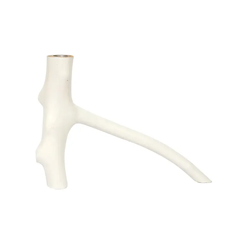 Kerzenständer – Holzmaterial, Astdesign, Skulpturale Form – Triple Twig | Bazar Bizar Antwerp