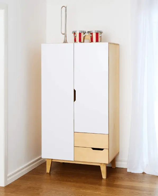 Kleiderschrank HUH mit 2 Türen