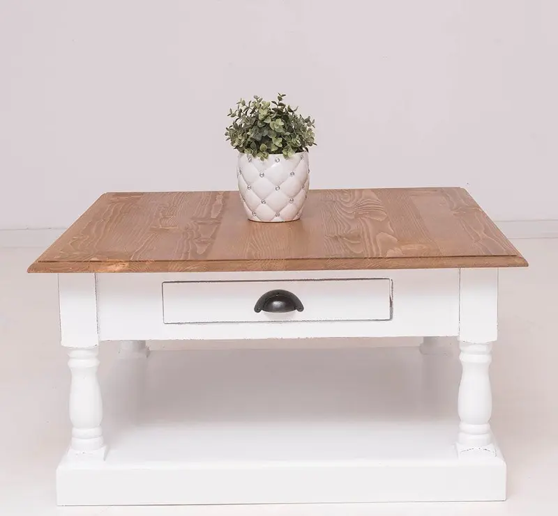 Kleiner Couchtisch aus Massivholz im Landhausstil mit Schublade