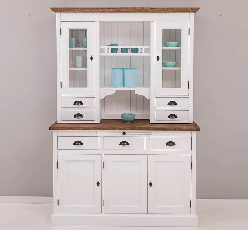 Küchen- und Buffetschrank aus Massivholz im Landhausstil - Eichenakzente