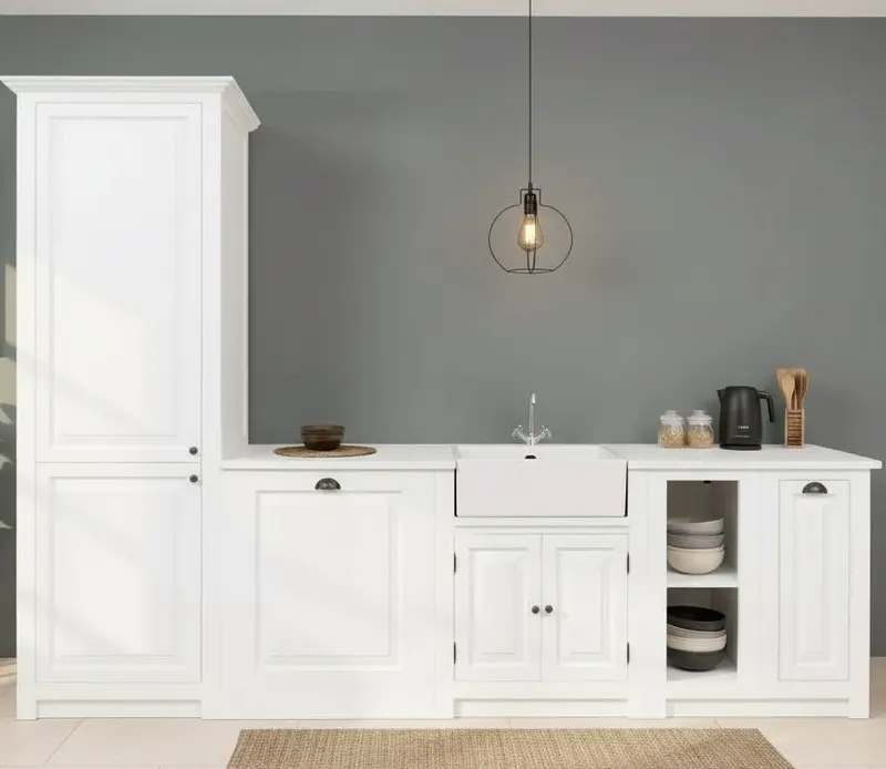 Küchenzeile aus Massivholz Weiß mit Backofenumbauschrank | Hochschrank für Backofen | Spülbecken | Ausziehschrank | Spülmaschinenschrank | Massivholzküche