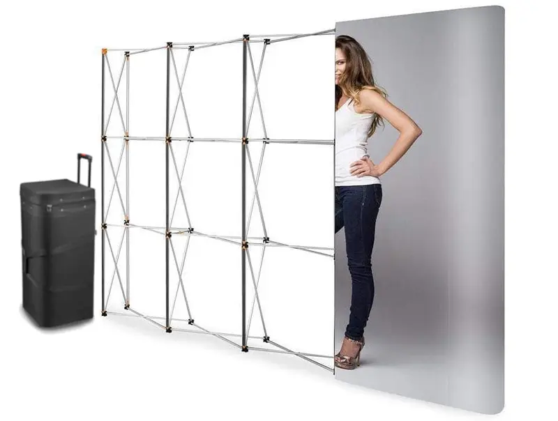 Magnetische Pop-Up Messewand gerade 3 x 4 im Transportkoffer