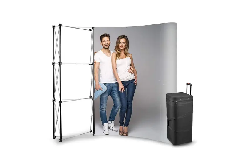 Messewand Pop-Up gebogen 3 x 3 im Transportkoffer
