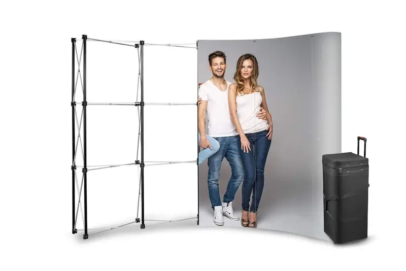Messewand Pop-Up gebogen 3 x 4 im Transportkoffer