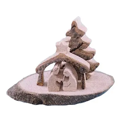 Rindenkrippchen auf Scheibe aus Holz Motiv 1