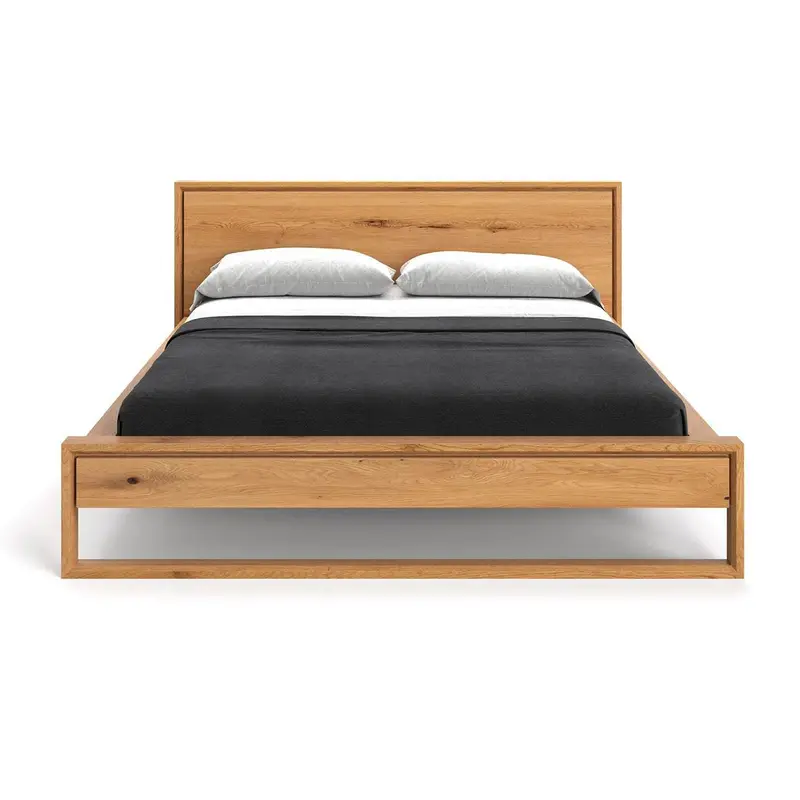 Schlankes Bett aus massiver Eiche | MODENA