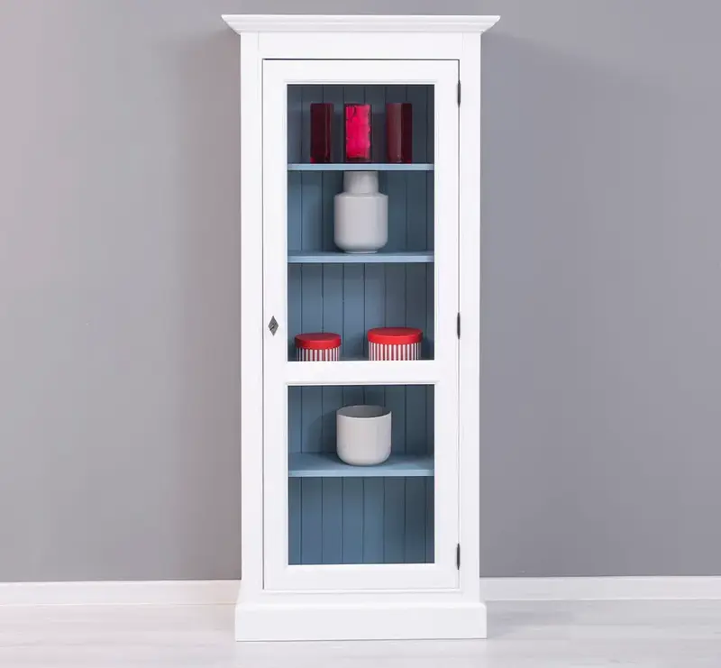 Schmaler Vitrinenschrank aus Massivholz in verschiedenen Farben
