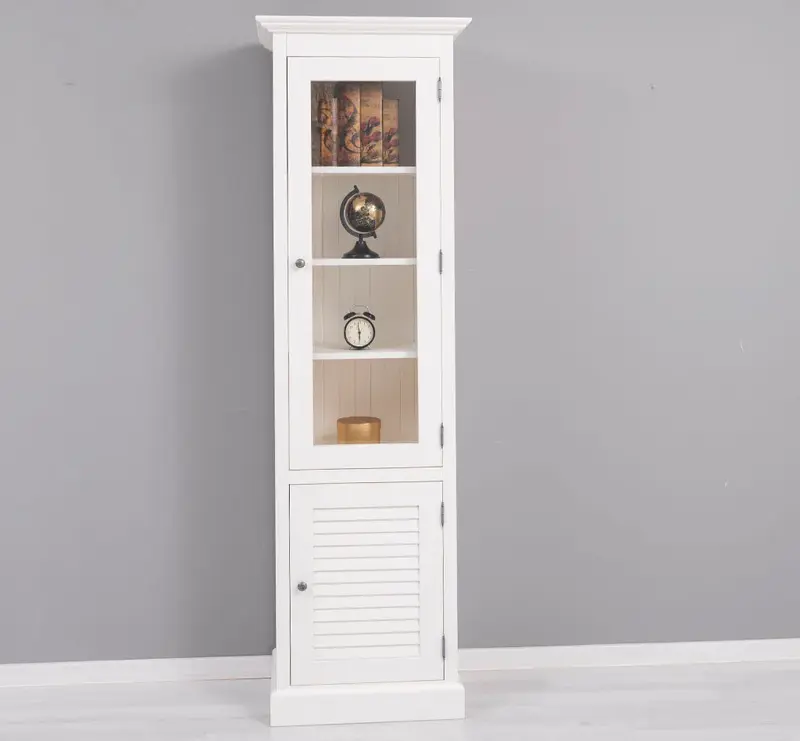 Schmaler Vitrinenschrank aus Massivholz mit Lamellentür