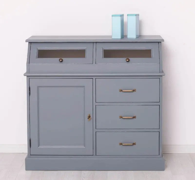 Schmales Sideboard aus Massivholz mit Kippfächern | Geschirrschrank mit Display