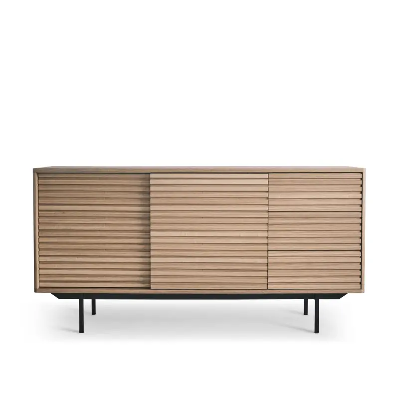 Sideboard – Natürliches Eschefurnier, Schiebetüren, Schubladenstauraum – Sense | Njordec