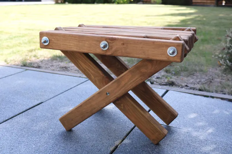 Skandinavischer Gartentisch aus Kiefer