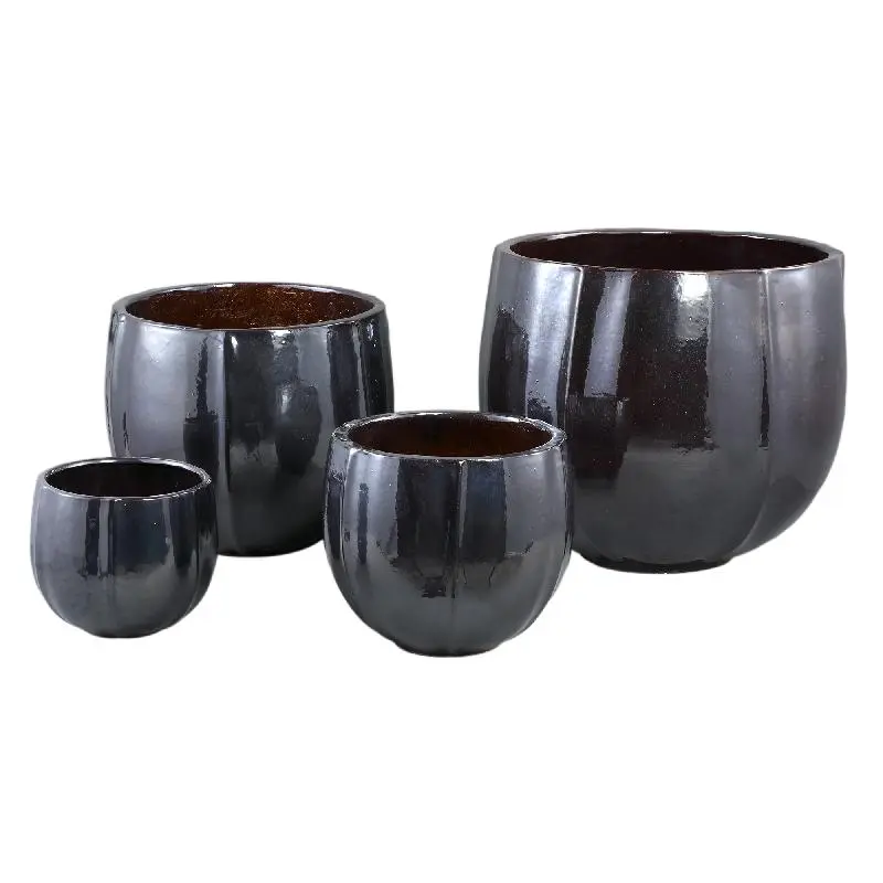 Topf – Keramik Material, Runde Form, Silberne Oberfläche – Ayasha | PTMD