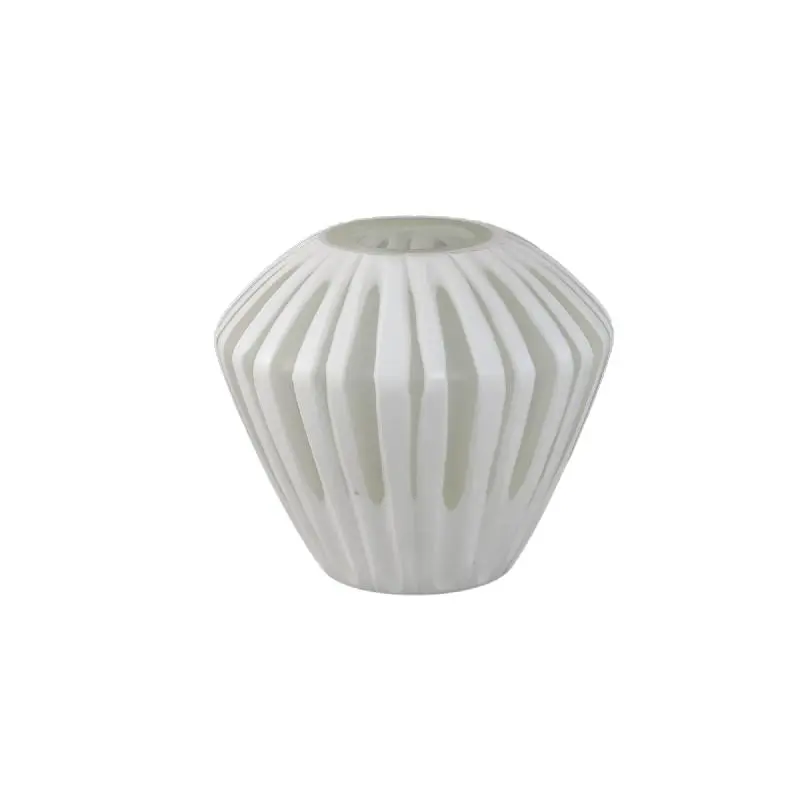 Vase – Kantige Form, Massivglas Material, Weiß, S – Ireka | PTMD