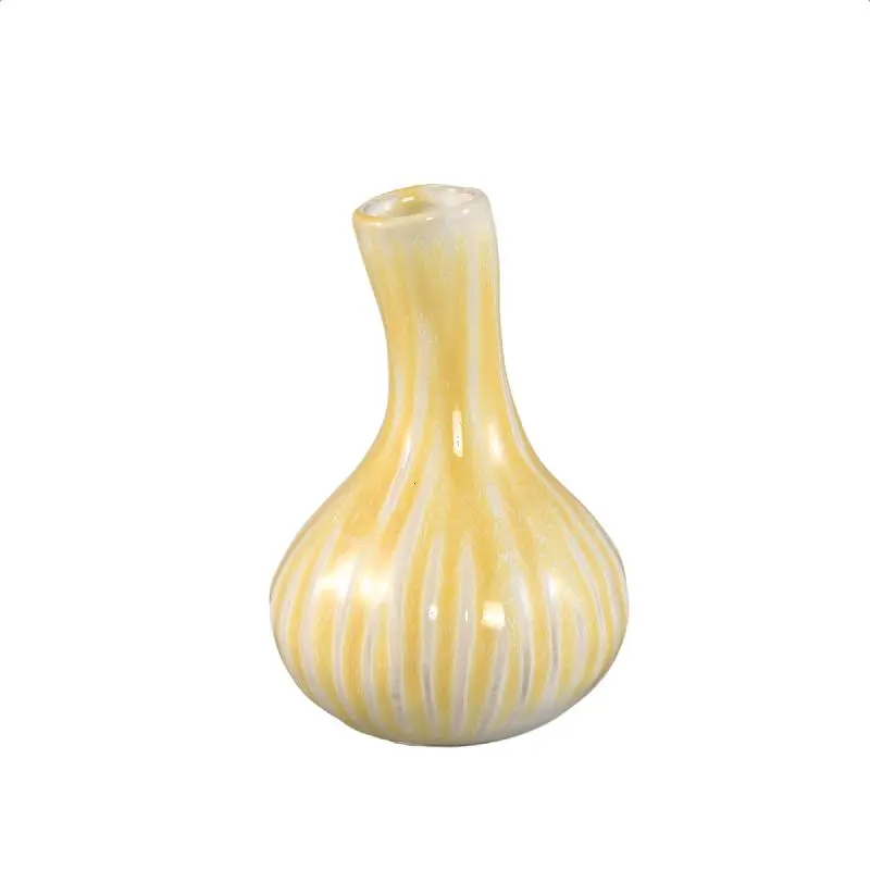 Vase – Knoblauchform Design, Keramik Material, Gelbe Farbe, M – Jaclyne | PTMD