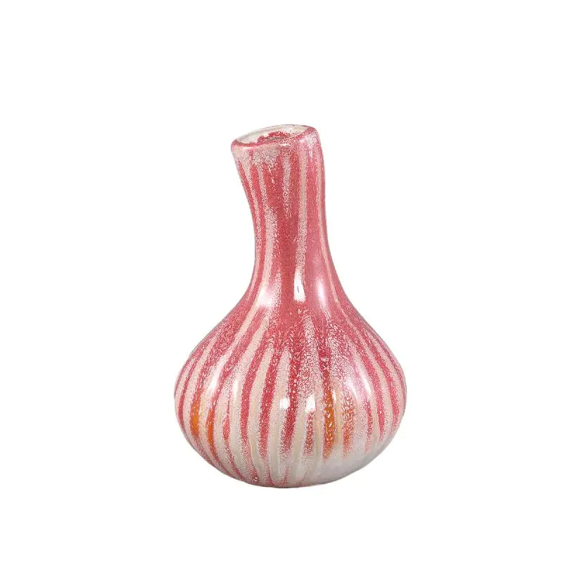 Vase – Knoblauchform Design, Keramik Material, Rosa Farbe, M – Jaclyne | PTMD